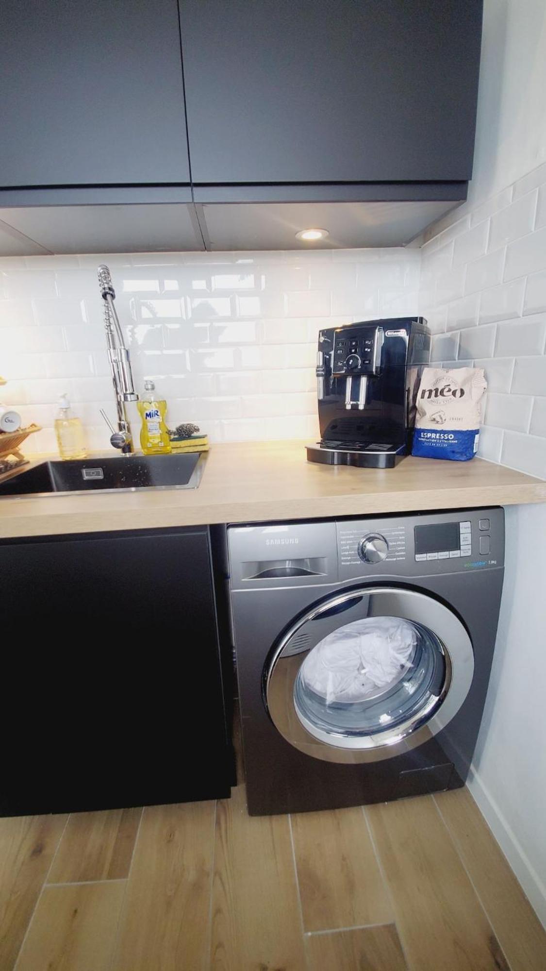 Appartement Centre Ville, T2, Superbe Vue, Parking Prive